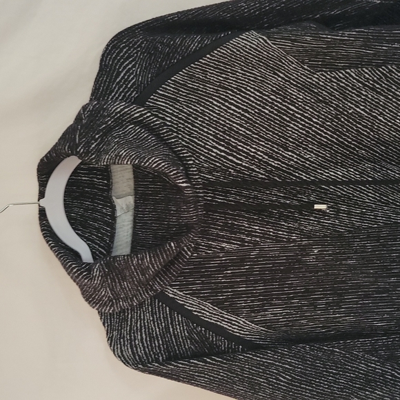 Sweater - Picture 2 of 3